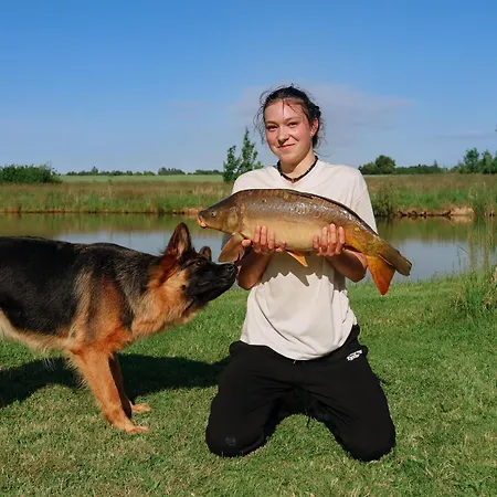 Σπίτι διακοπών Letniskowe Z Lowiskiem *